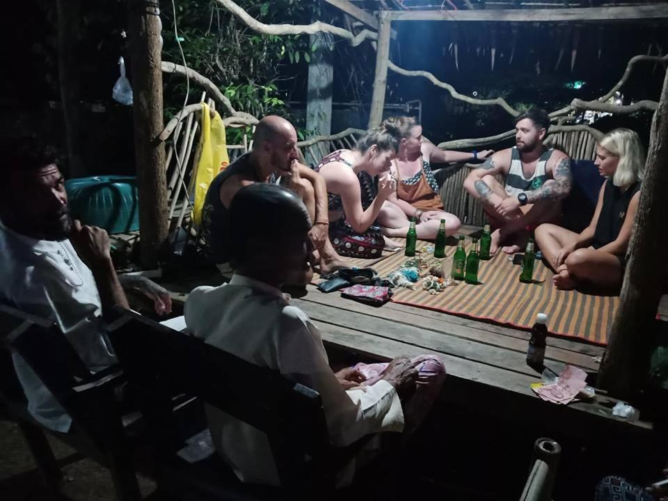 Easy Huts Hotel Koh Lanta Ngoại thất bức ảnh